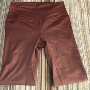 Alo Leggings Pink color